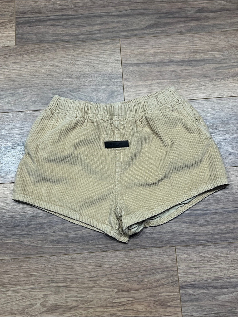 Fear of God Essentials Corduroy Dock Shorts in Sand Size Medium